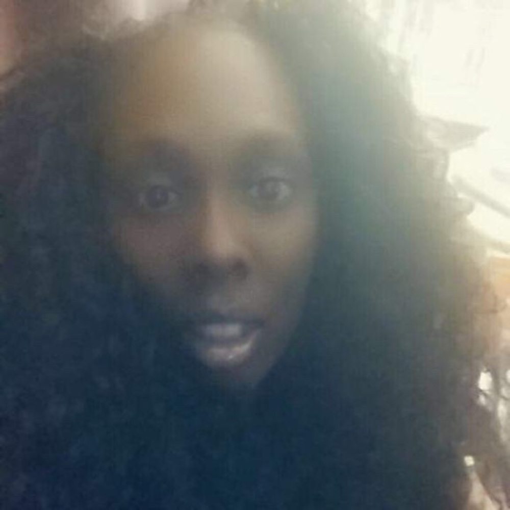 Meet your Posher, Courtnie